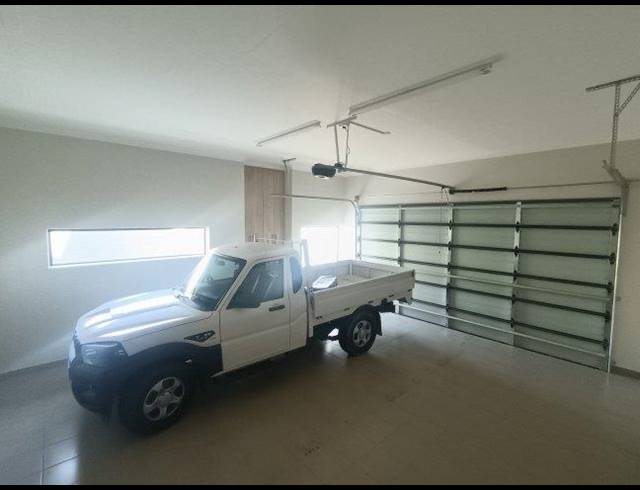 3 BEDROOM HOUSE FOR SALE IN HARTENBOS HEUWELS